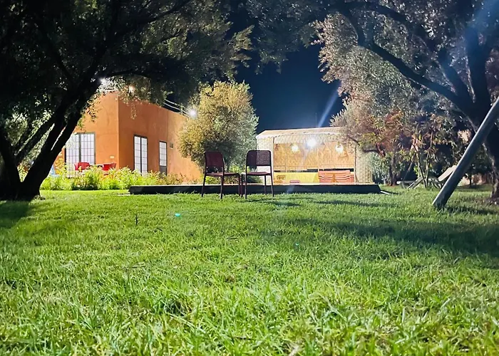 Villa Du Jardin Secret, Terrain De 1200 M2
